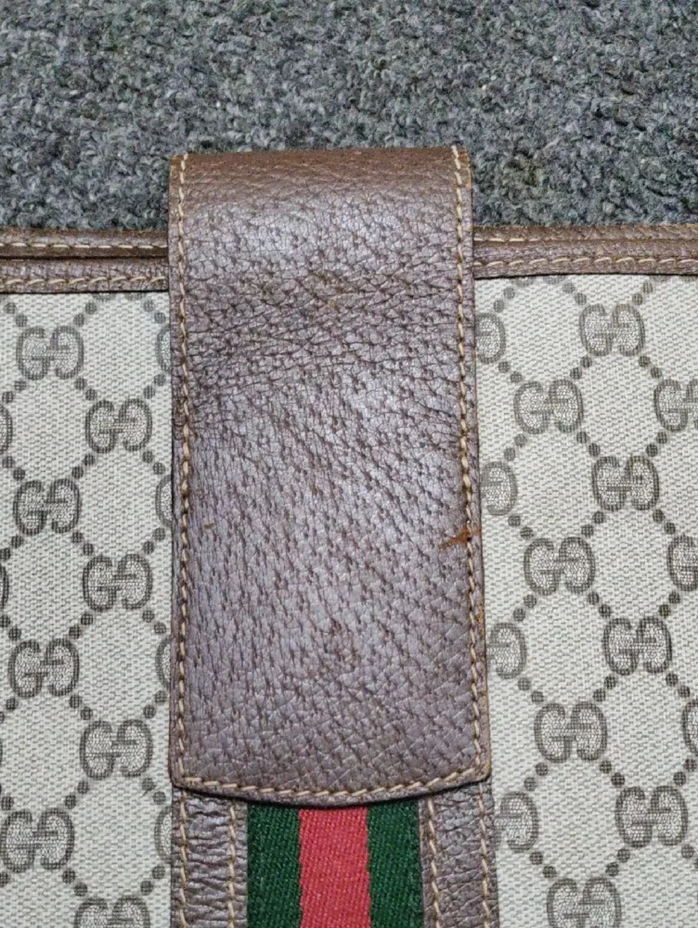 Gucci Beige GG Supreme Canvas Folio with Green and Red Web
